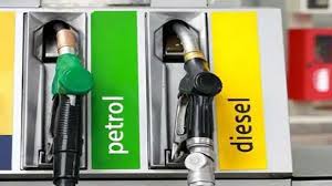 Photo of 6 दिन में पांचवी बार बढ़े पेट्रोल डीजल के दाम,जाने आज कितने बढ़े दाम